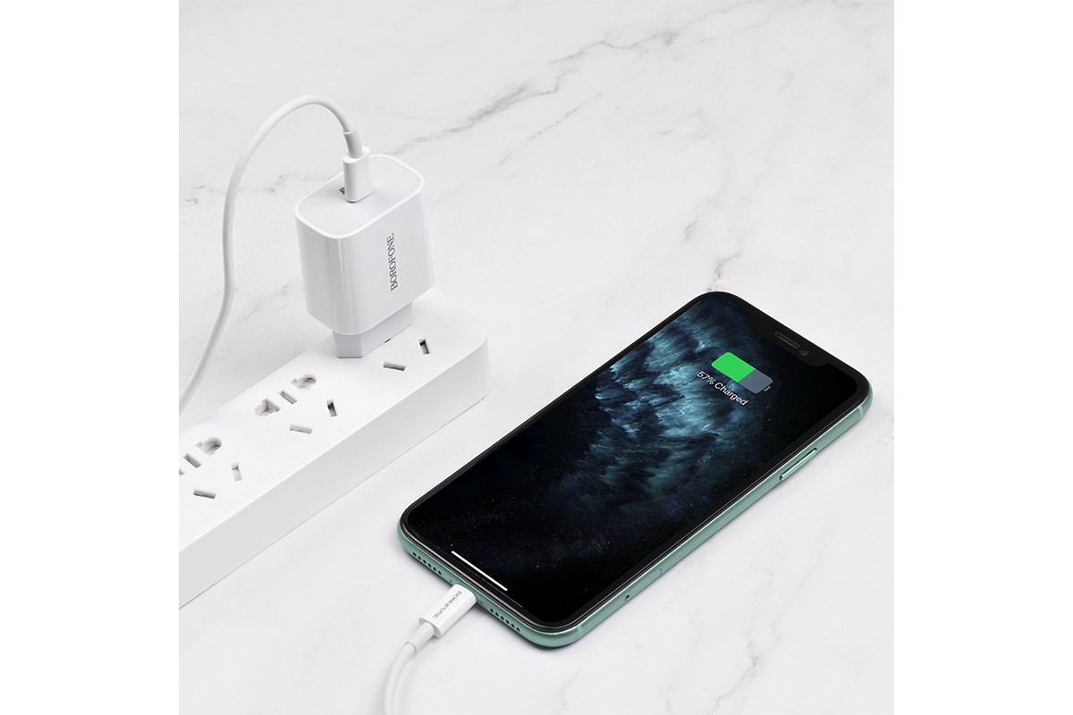 Сетевое зарядное устройство BOROFONE BA38A Speedy charger PD20W port charger белый