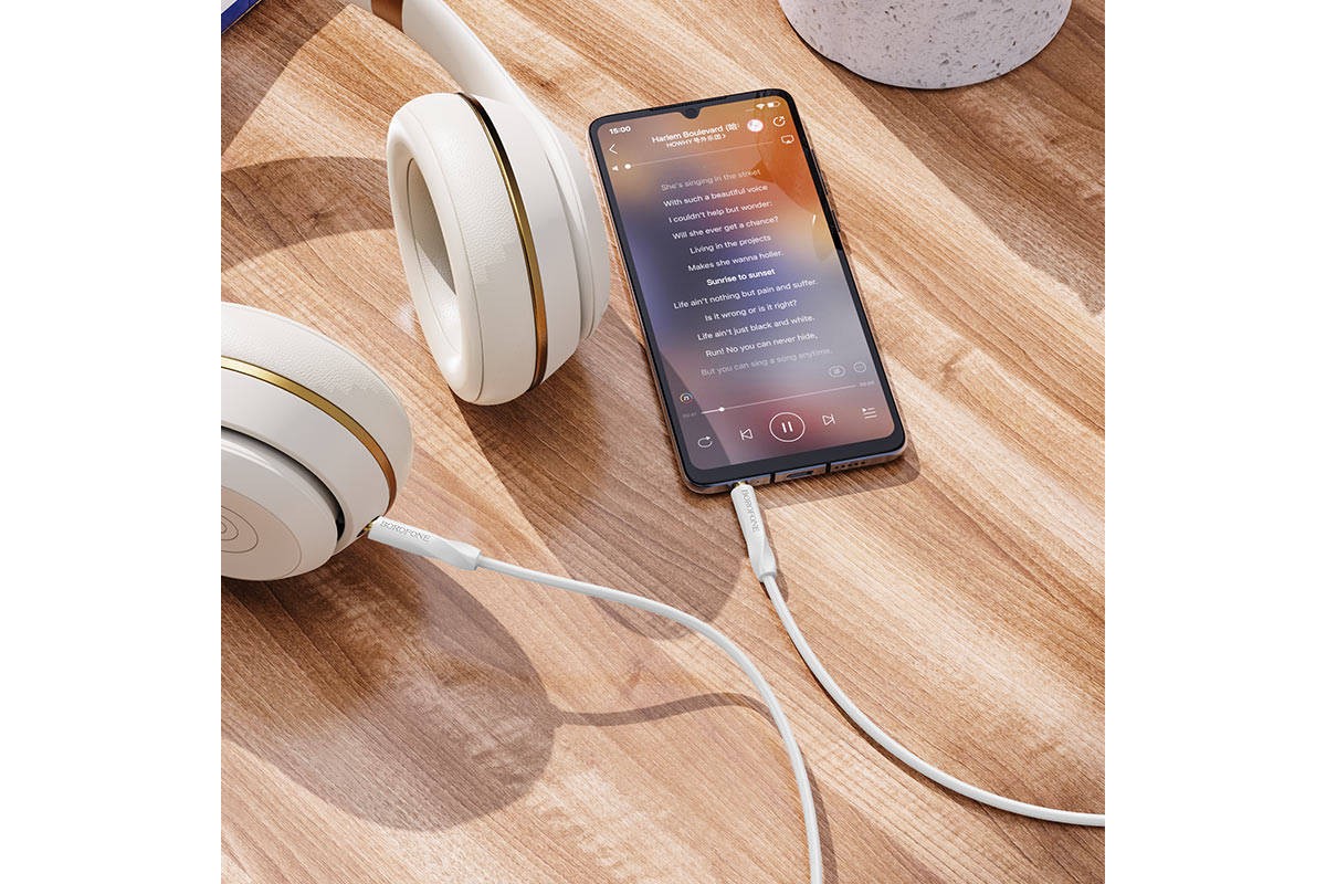 Кабель аудио AUX BOROFONE BL16 AUX 3.5 1 метр белый