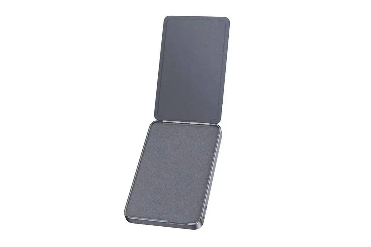 Универсальный дополнительный аккумулятор Power Bank HOCO Q46 Title PD20W magnetic+cart holder+phone holder(5000mAh) Silver gray Универсальный дополнительный аккумулятор Power Bank HOCO Q46 Title PD20W magnetic+cart holder+phone holder(5000mAh) Silver gray