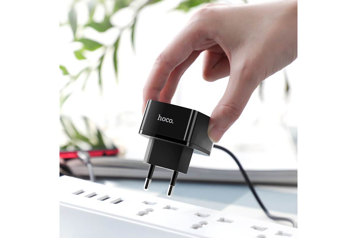Сетевое зарядное устройство USB 2400mAh  HOCO C70A Cutting-edge single port QC3.0 charger черный