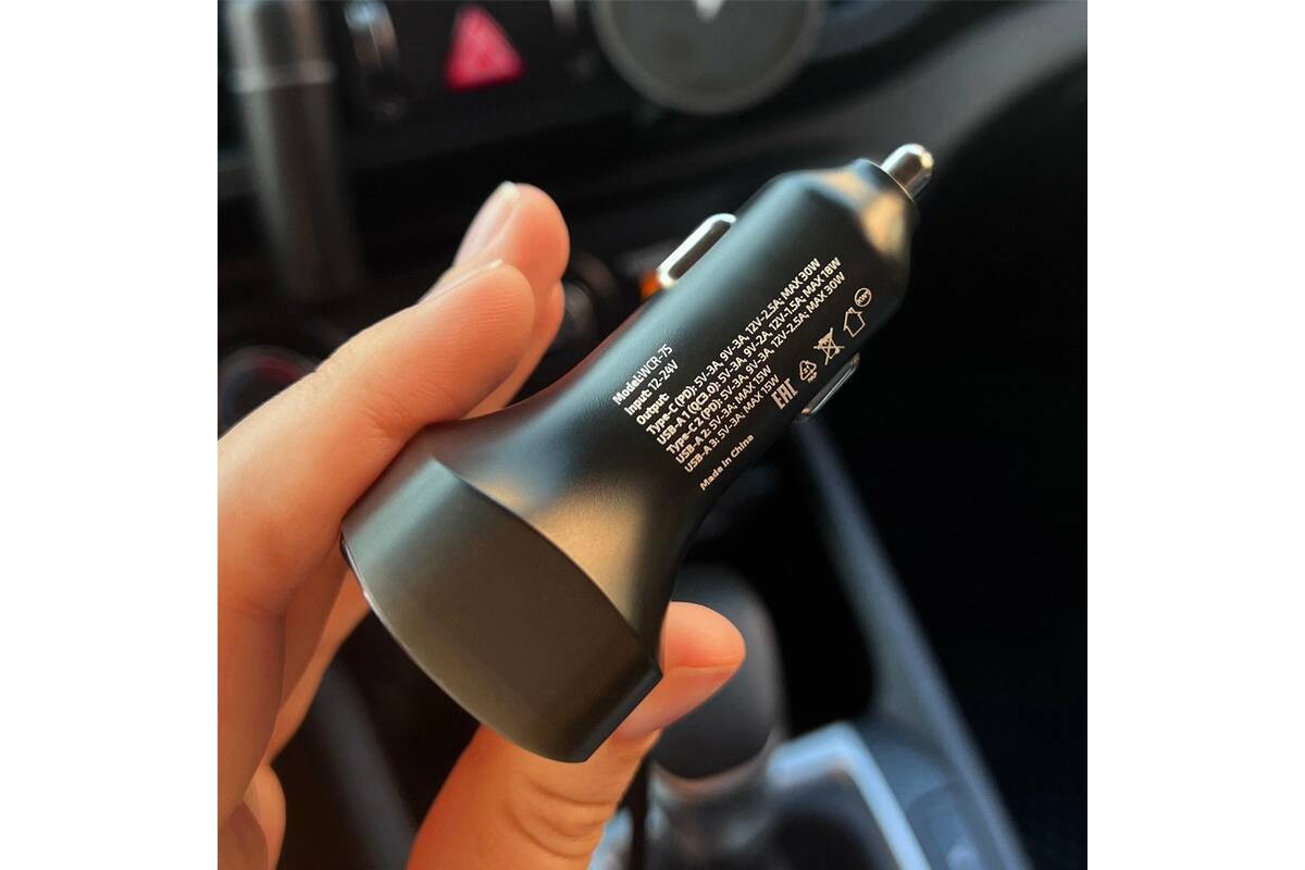 Автомобильное зарядное устройство WALKER WCR-75,100Вт, с удлинителем 1.5м, Type-Cx2, USBx3 , поддержка QC+PD, черное