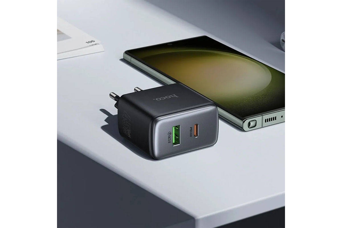 Сетевое зарядное устройство USB + USB-C HOCO C158A Upgrade PD45W charger (черное)